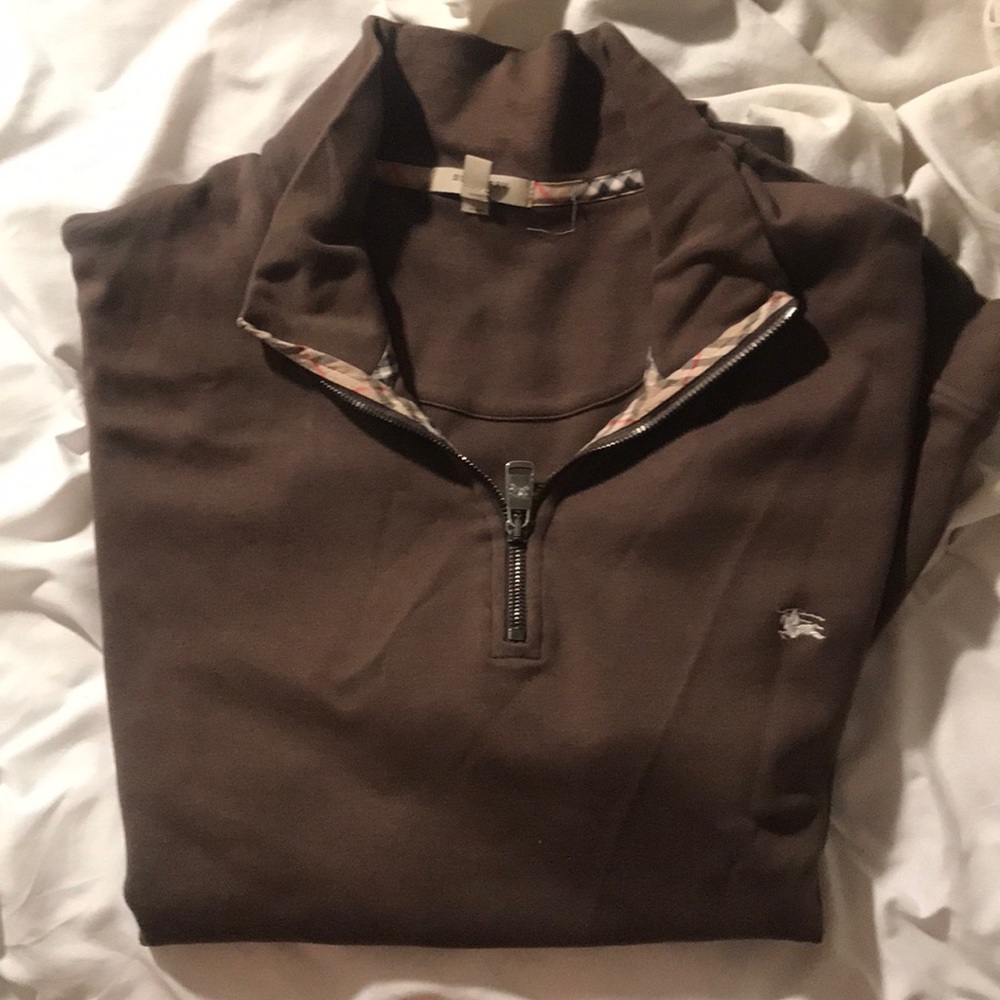 Burberry light sweater